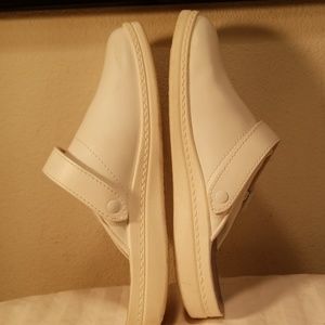 Abeba 7091/ El Original Occupational-Clog Shoe